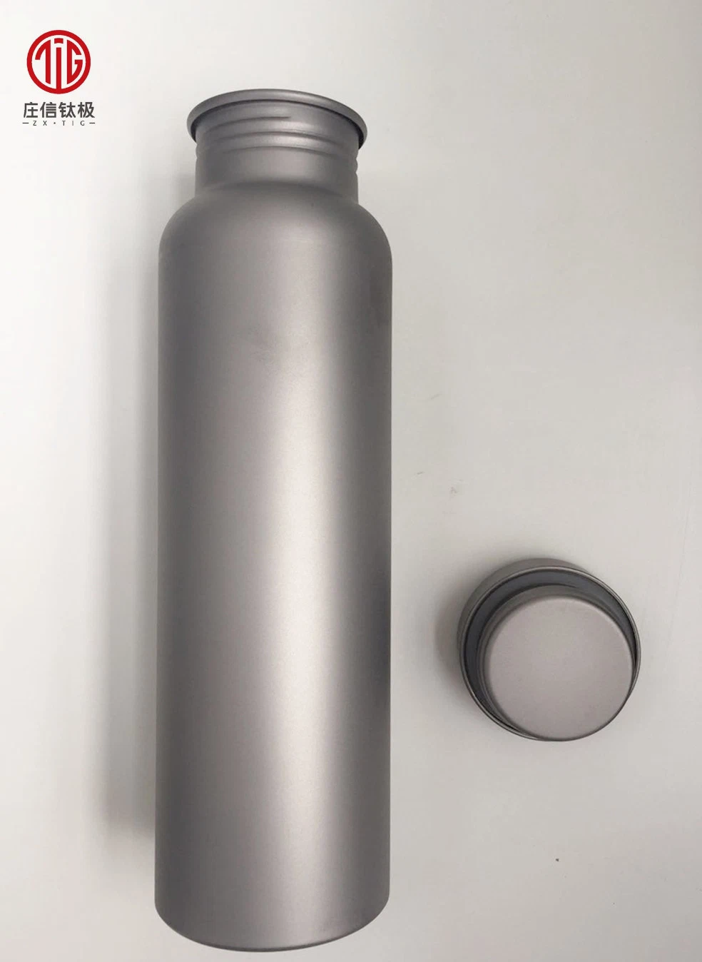 800ml Ultralight Pure Titanium Outdoor Camping Hiking Picnicking Sport Water Bottle Products